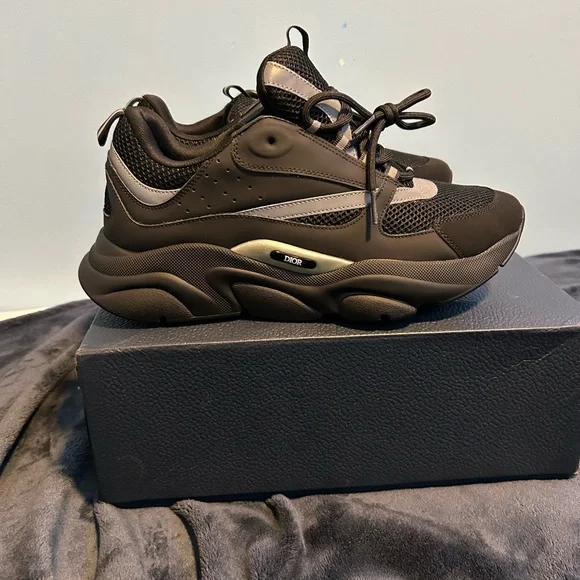 Dior B22 ‘Black Reflective’